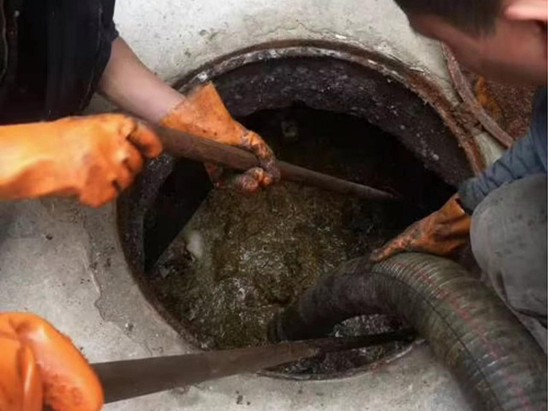 安岳清理化粪池时如何避免沼气的危害?